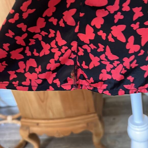 Vero Moda Black & Red Butterfly Print Dress - Size 36 (US 4) - Picture 7 of 9